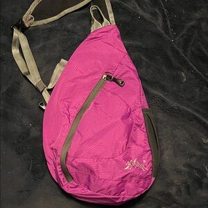 Stylish Fuchsia sling bag by Aonijie